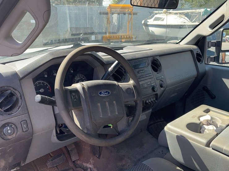2011-ford-f350-image-16