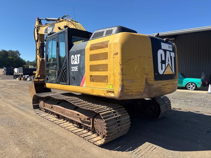 2013-caterpillar-320el-image-4