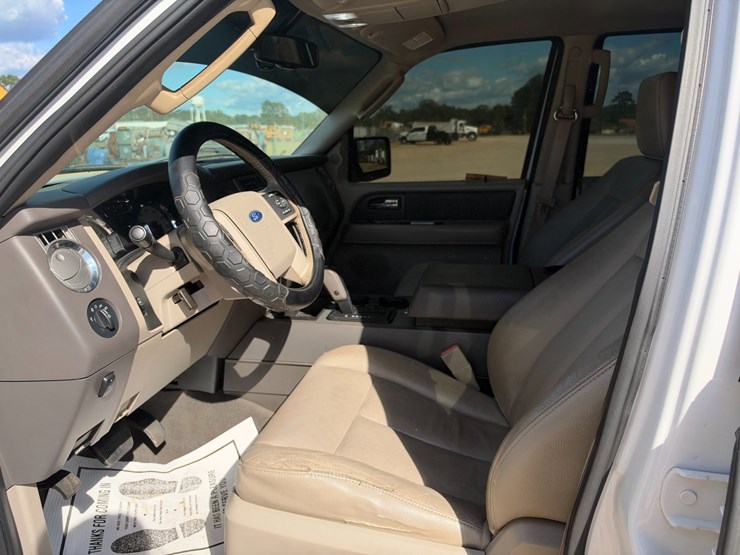 2009-ford-expedition-image-6