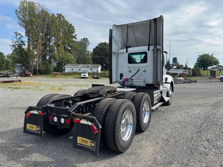 2016-kenworth-t880-image-5