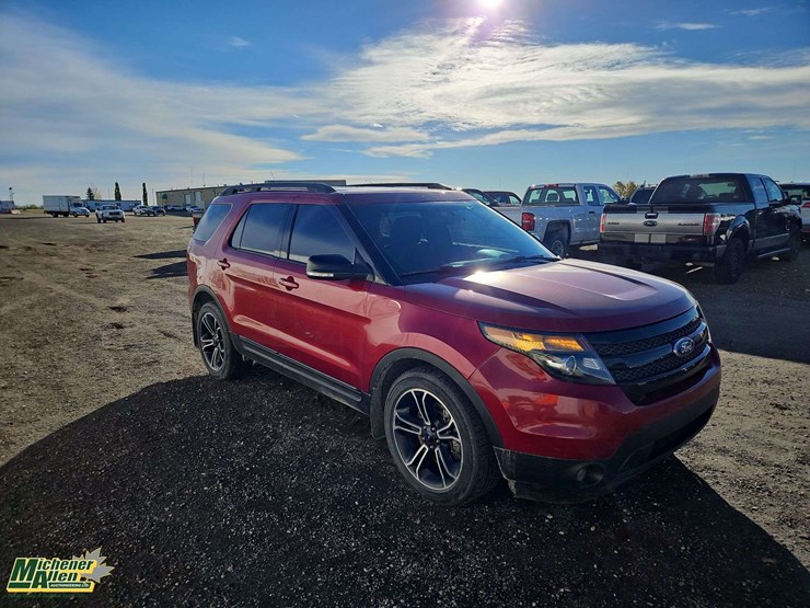 2015-ford-explorer-image-2