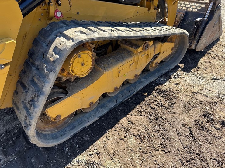 2022-caterpillar-259d3-image-20