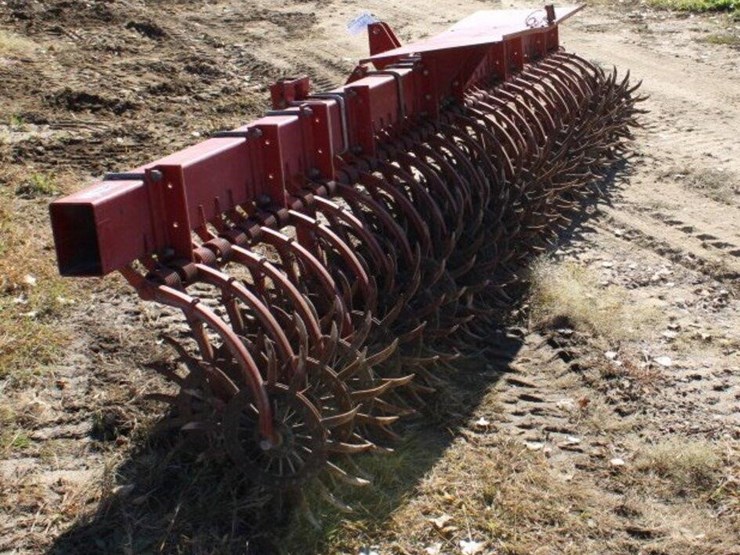 3-point-case-ih-15ft-6-row-rotary-hoe-image-2