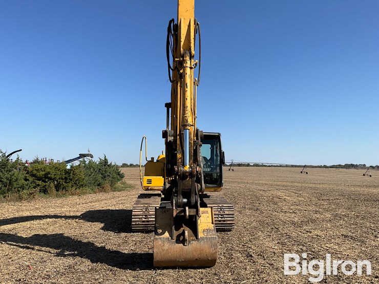 2005-deere-160c-lc-image-2