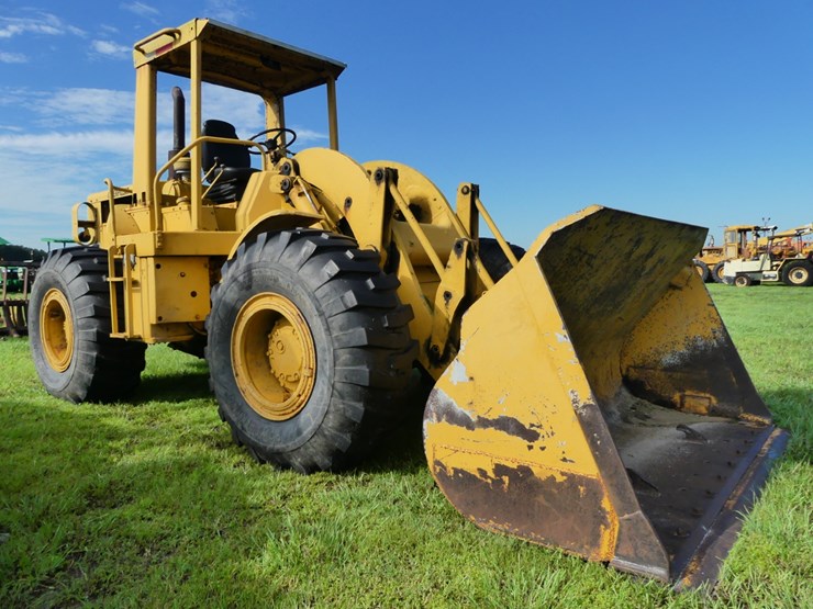 caterpillar-950-image-1