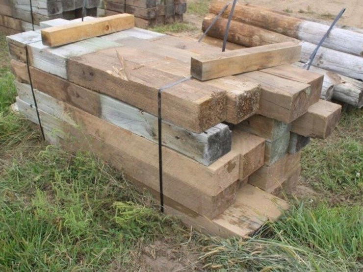 bundle-of-guardrail-posts-6''x8''x6'-long-image-3