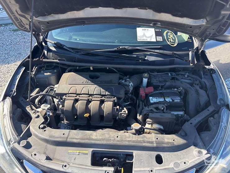 2019-nissan-sentra-sedan-image-7