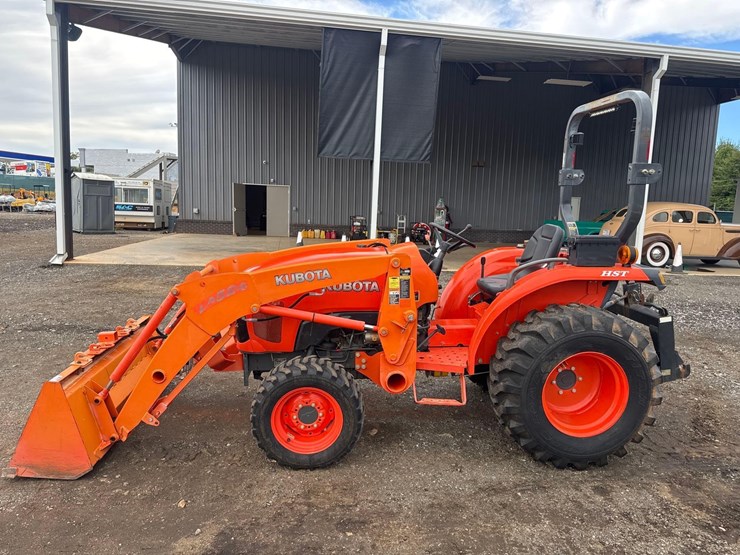 2012-kubota-l3200d-image-2