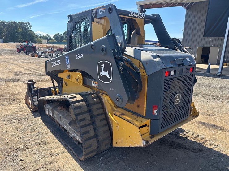 2020-deere-331g-image-4