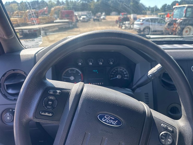 2016-ford-f550-image-35