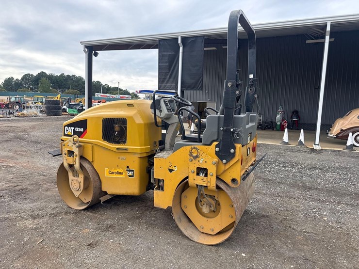 2020-caterpillar-cb34b-image-3