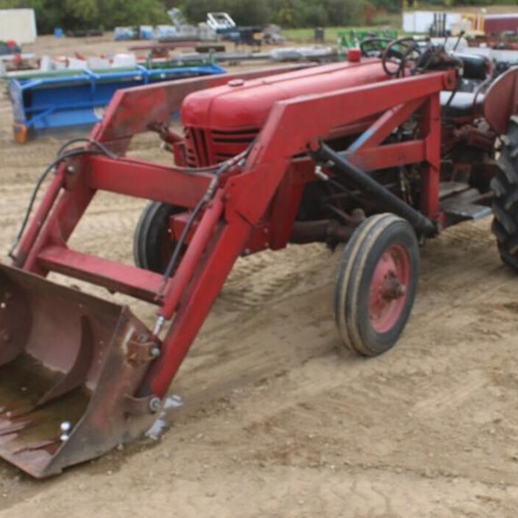 IH 300 Gas Utility