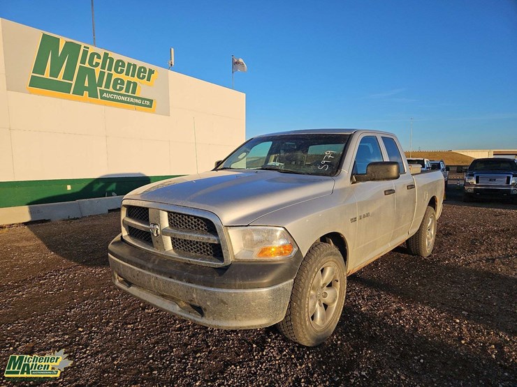 2010-dodge-ram-1500-image-1