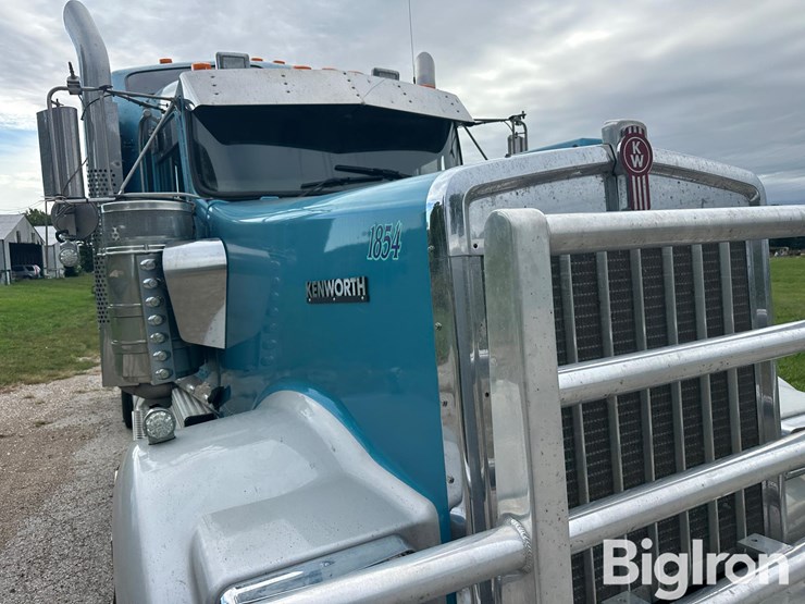 2018-kenworth-w900-image-20
