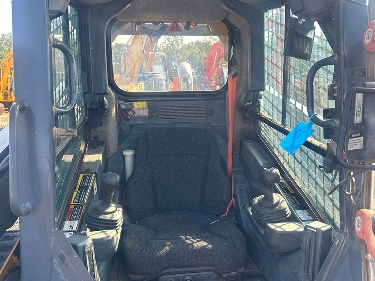 2019-deere-333g-image-18
