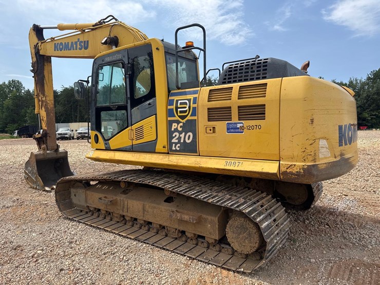 2014-komatsu-pc210-lc-10-image-3