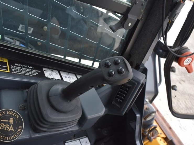 2024-deere-333g-image-47