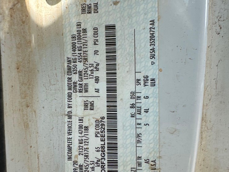2020-ford-f350-xl-image-9
