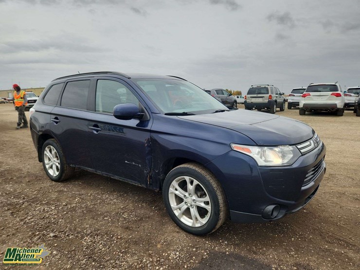 2014-mitsubishi-outlander-image-4