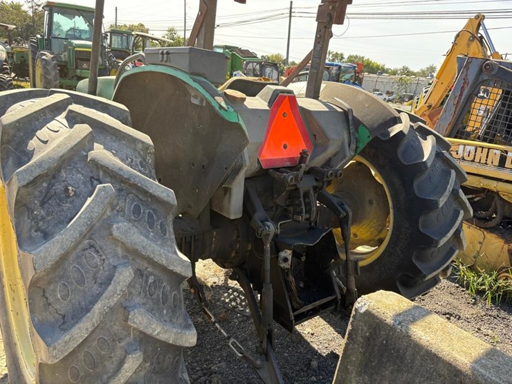 john-deere-5400-image-12