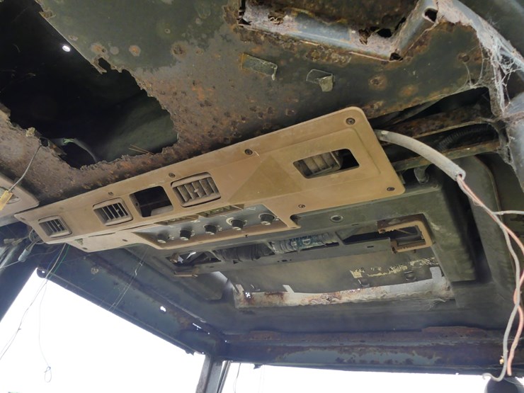 john-deere-3155-image-13