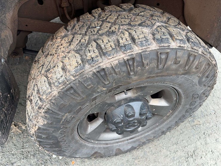 2003-dodge-2500-image-11
