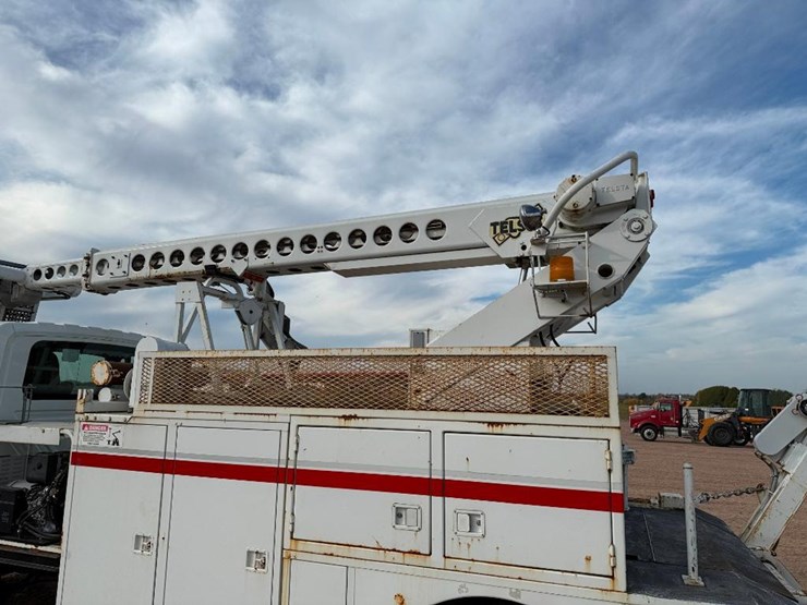 2008-international-durastar-4300-image-44