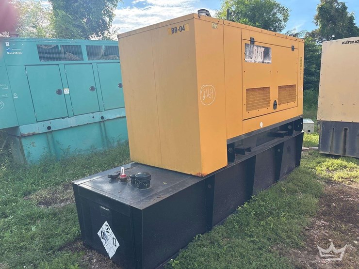 2006-caterpillar-d80-4-72kw-standby-diesel-generator-image-2