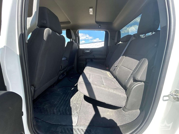 2021-chevrolet-silverado-1500-image-21