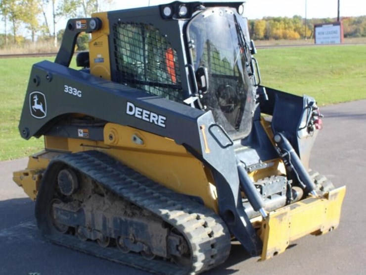 2024-deere-333g-image-1