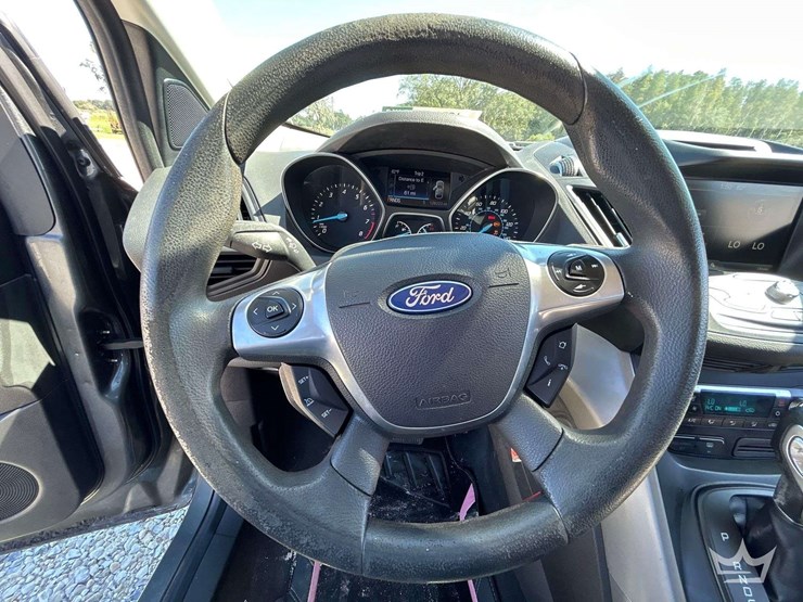 2014-ford-escape-image-13