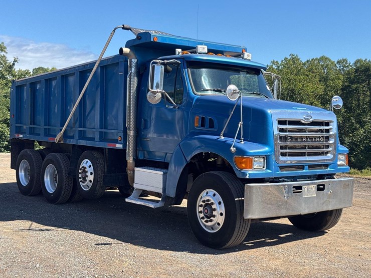 2005-sterling-l9500-image-9