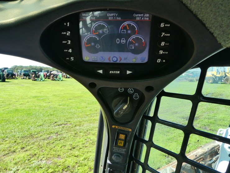 2015-bobcat-t770-image-16