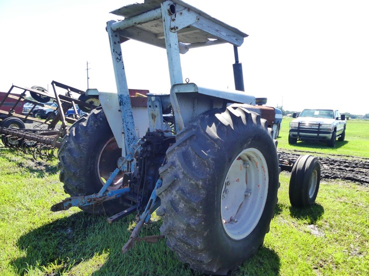 ford-7610-image-3