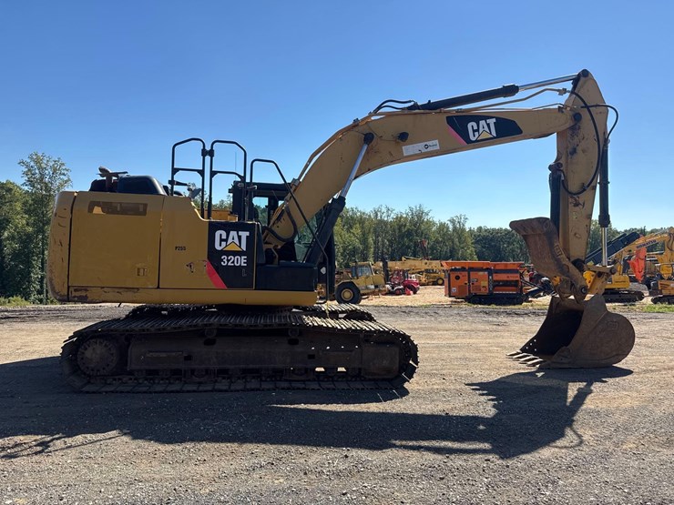 2013-caterpillar-320el-image-8