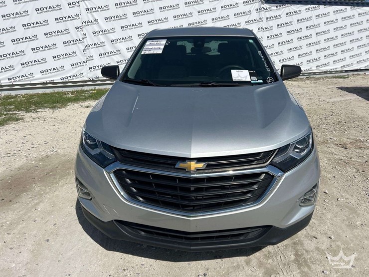 2020-chevrolet-equinox-image-26