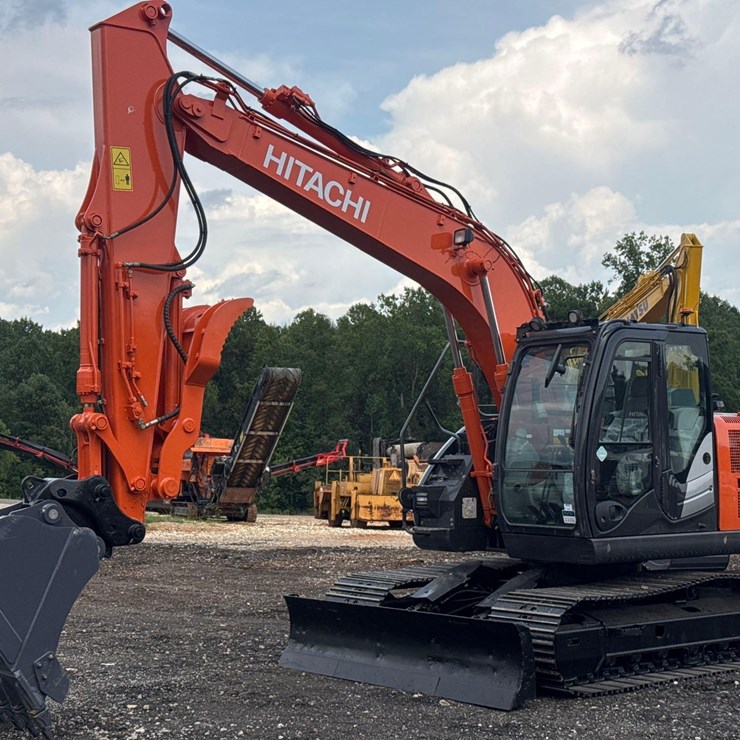2021 HITACHI ZX135US-6