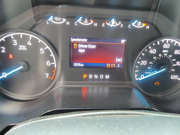 2021-ford-f150-xl-image-12
