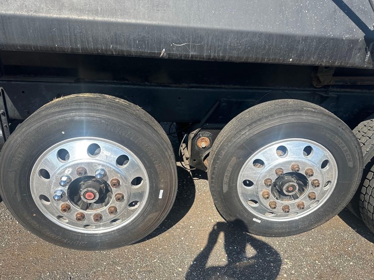 2004-kenworth-w900-image-20