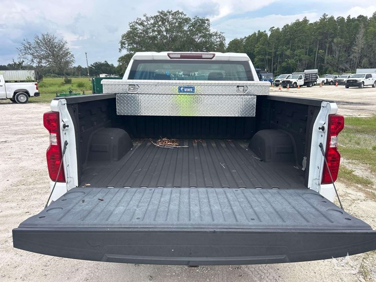 2021-chevrolet-silverado-1500-image-23