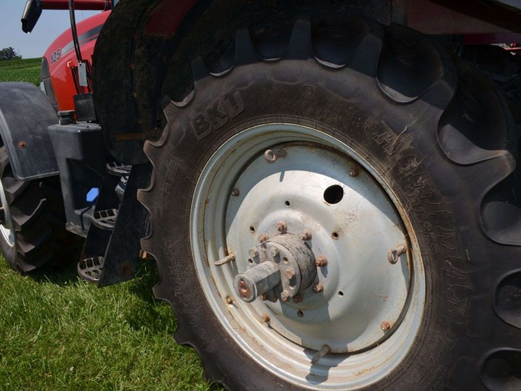 case-ih-125-image-10