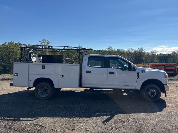 2020-ford-f350-xl-image-8