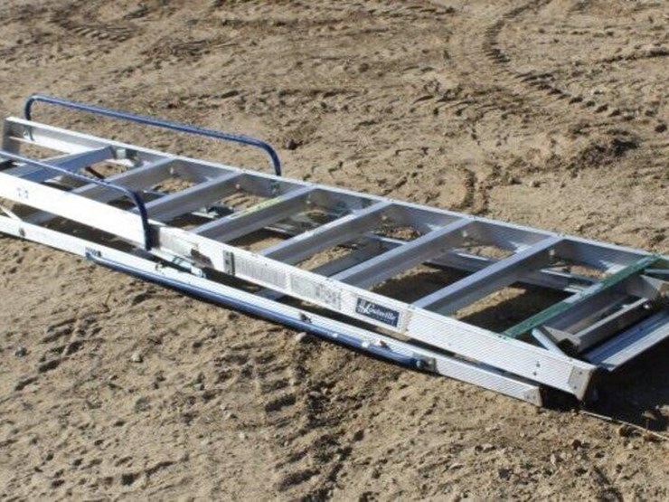 8'-platform-ladder-image-4