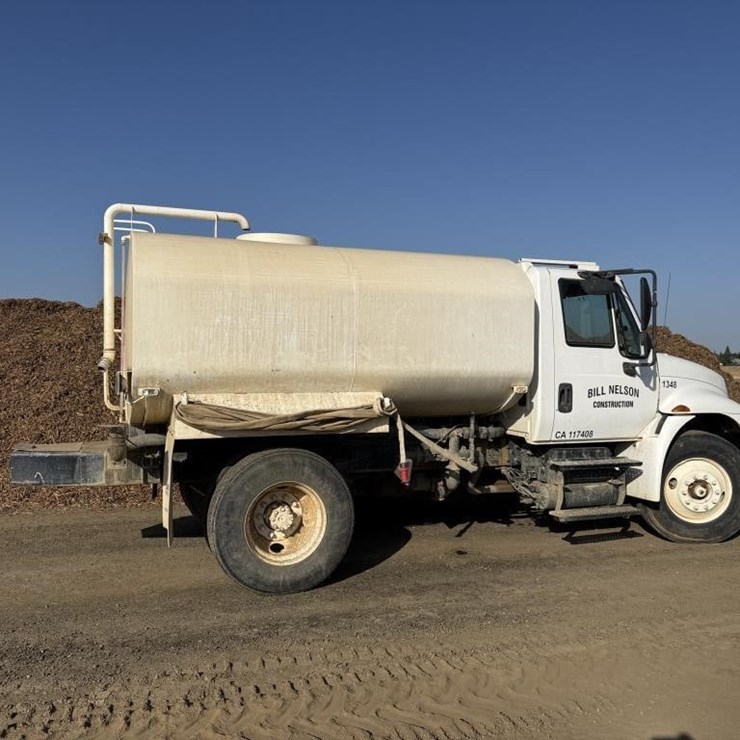 2013 Freightliner MA025 Water Truck