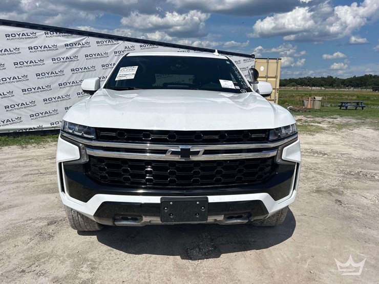 2023-chevrolet-tahoe-image-29