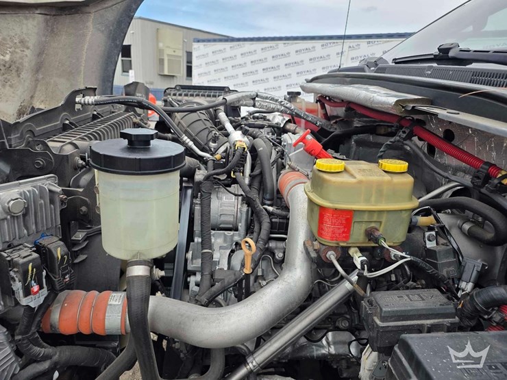 2019-chevrolet-silverado-4500hd-image-7