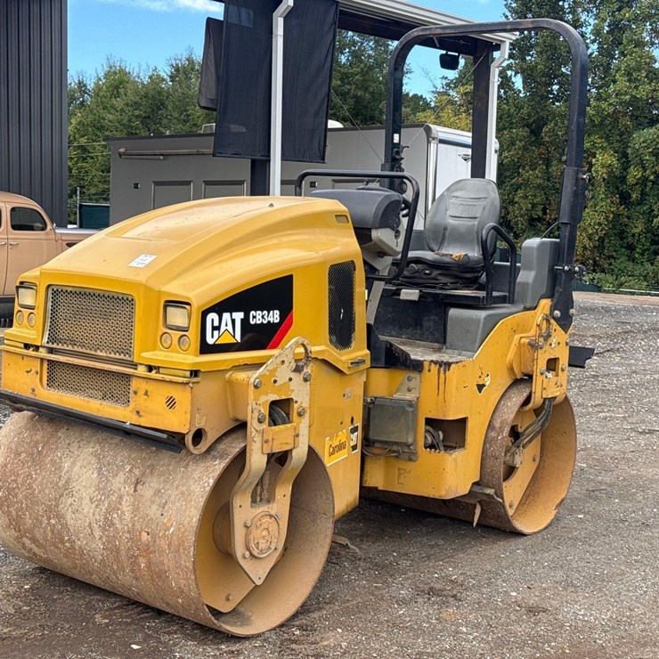 2020 CATERPILLAR CB34B