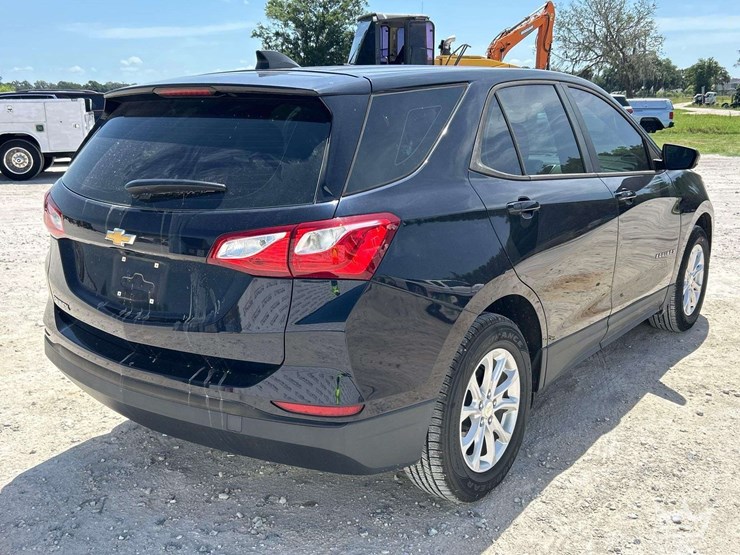 2020-chevrolet-equinox-image-3