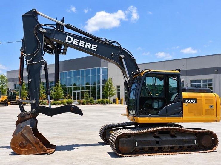 2019-deere-160g-lc-image-1