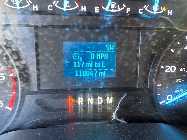 2020-ford-f350-xl-image-25